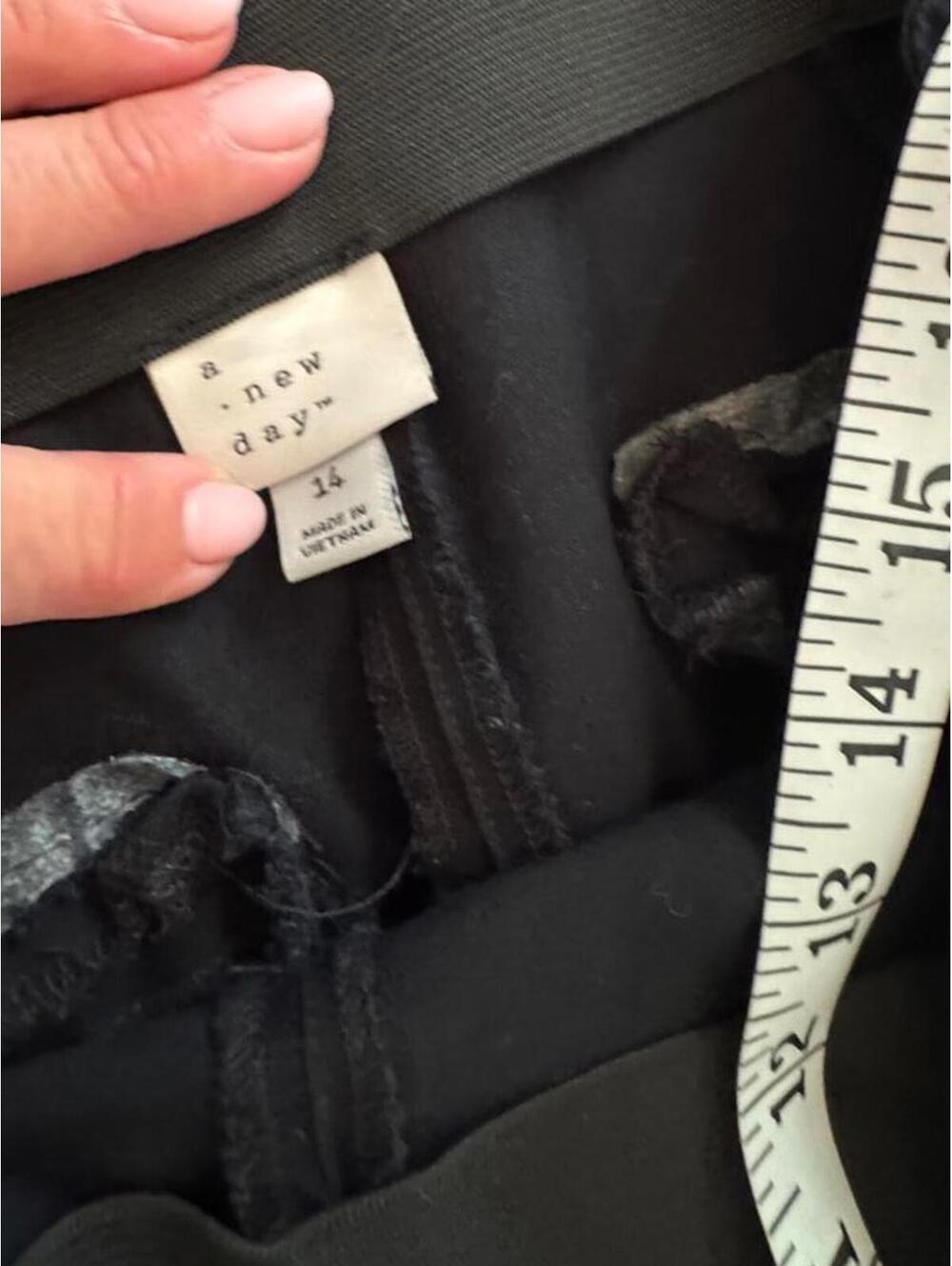 A New Day Black Straight Leg Pants Size 14 18-121 - Picture 3 of 6